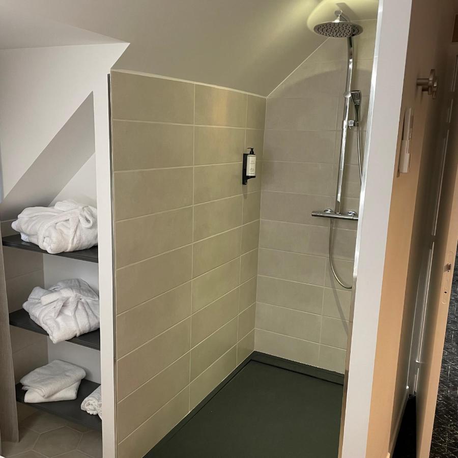 Le Sainte Jeanne Hotel Cormeilles-en-Vexin Bagian luar foto