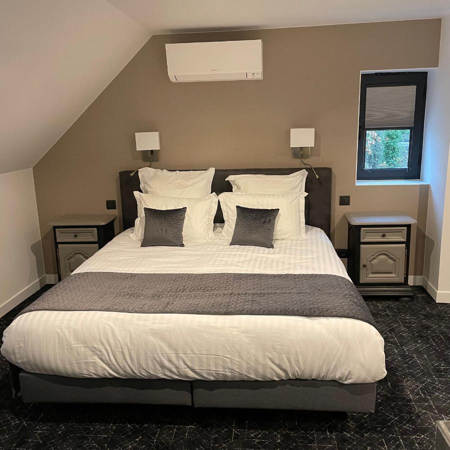 Le Sainte Jeanne Hotel Cormeilles-en-Vexin Bagian luar foto